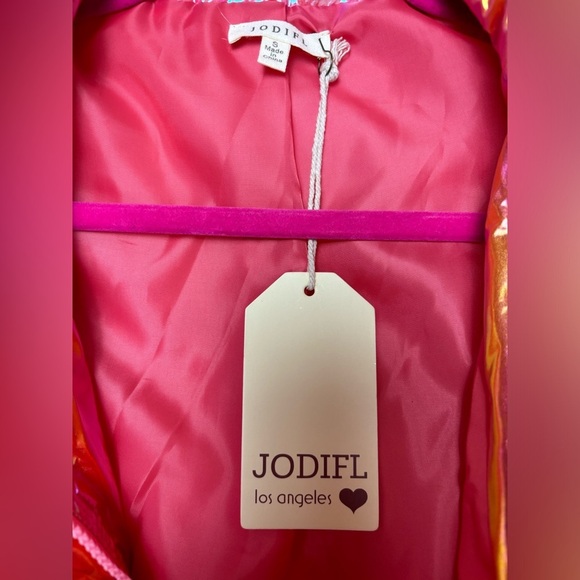 💥12/3 HOST PICK!💥 NWT Jodifl Holographic Pink and Yellow Puffer Jacket S - Picture 7 of 10